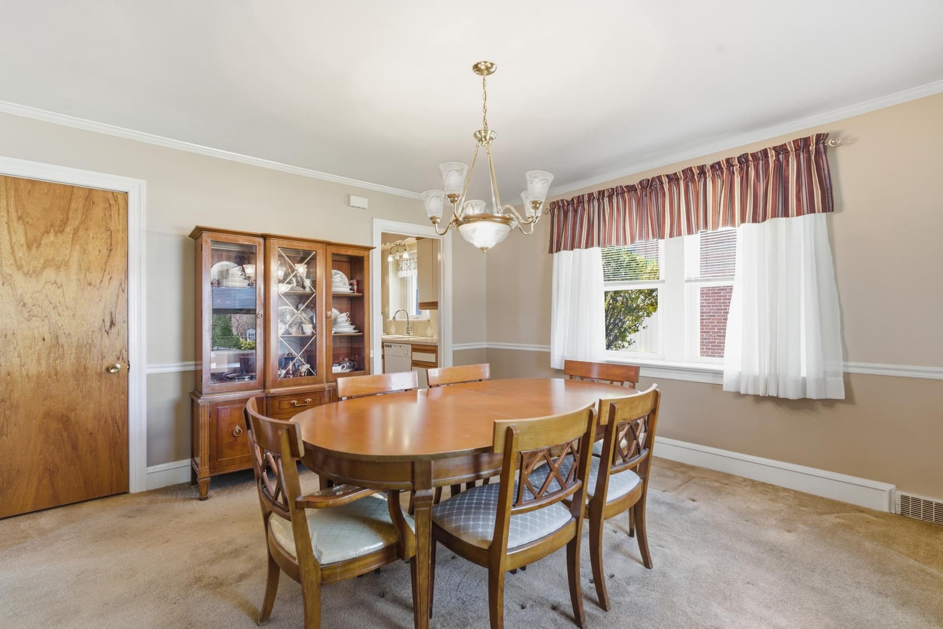 308 Eldon Avenue photo 10