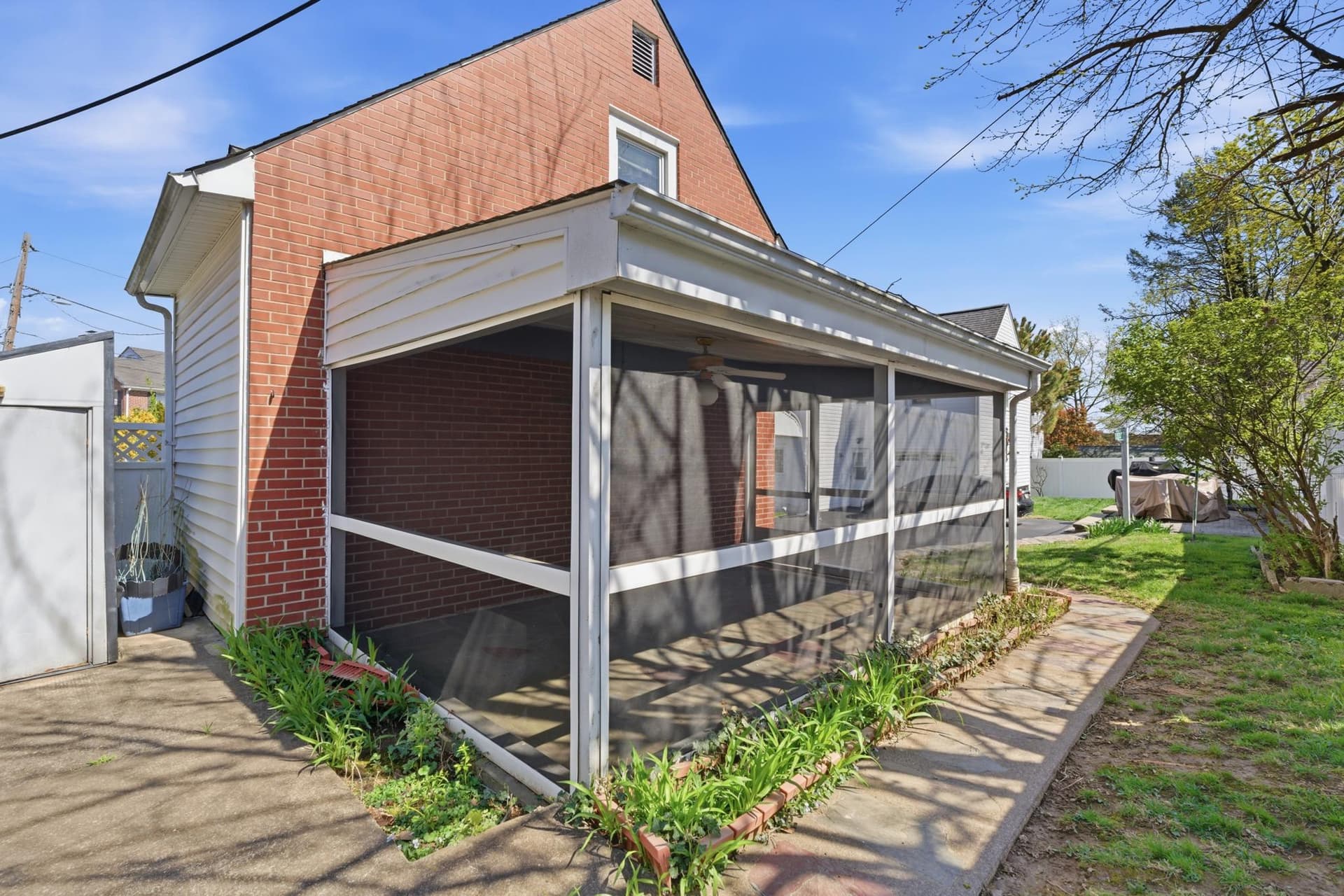 308 Eldon Avenue photo 32