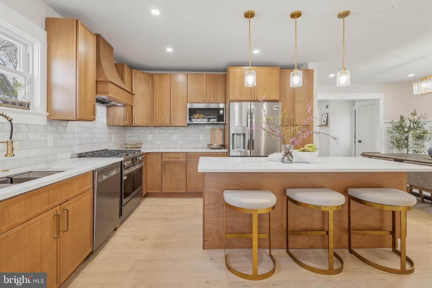 624 Lawson Avenue photo 3
