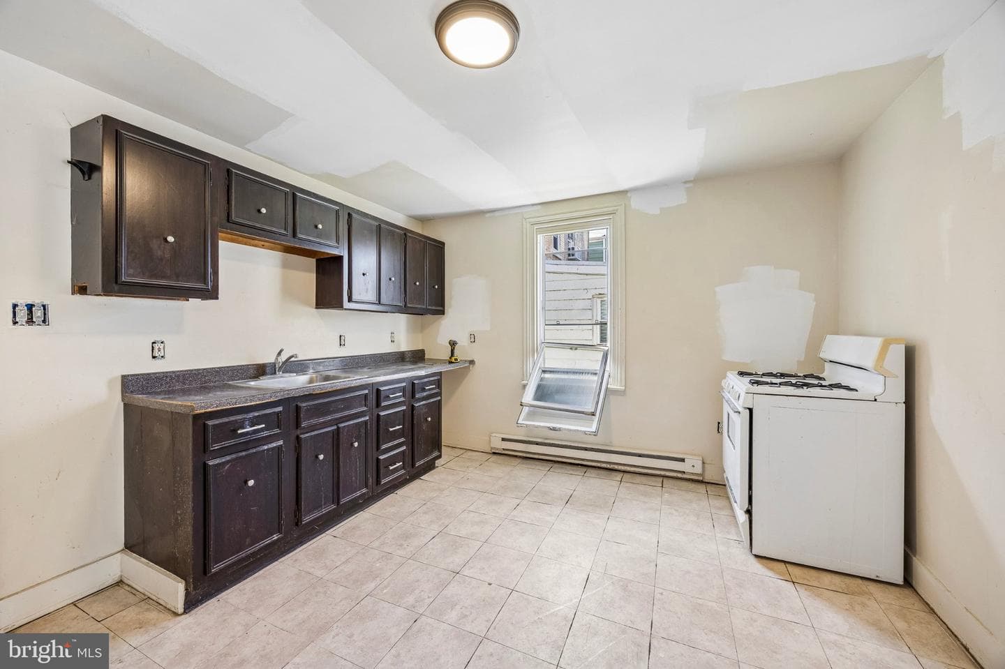 2706 W 7th Street photo 6