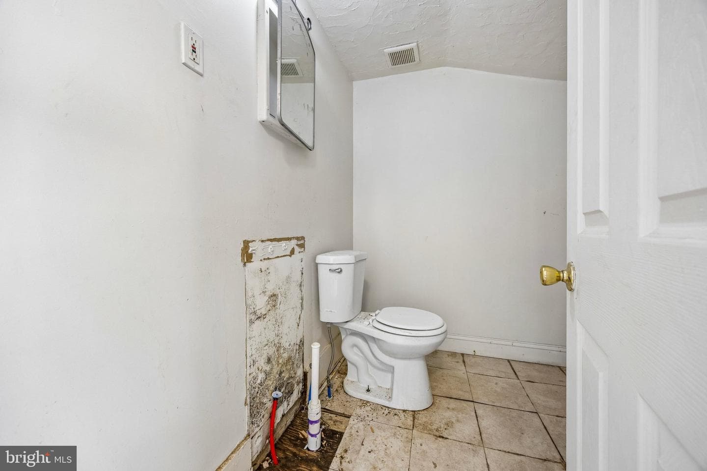 2706 W 7th Street photo 8