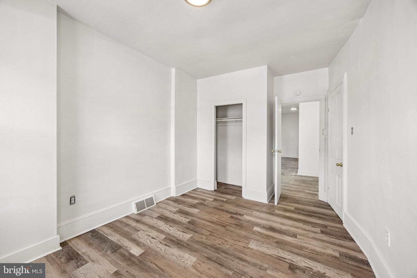 2706 W 7th Street photo 9