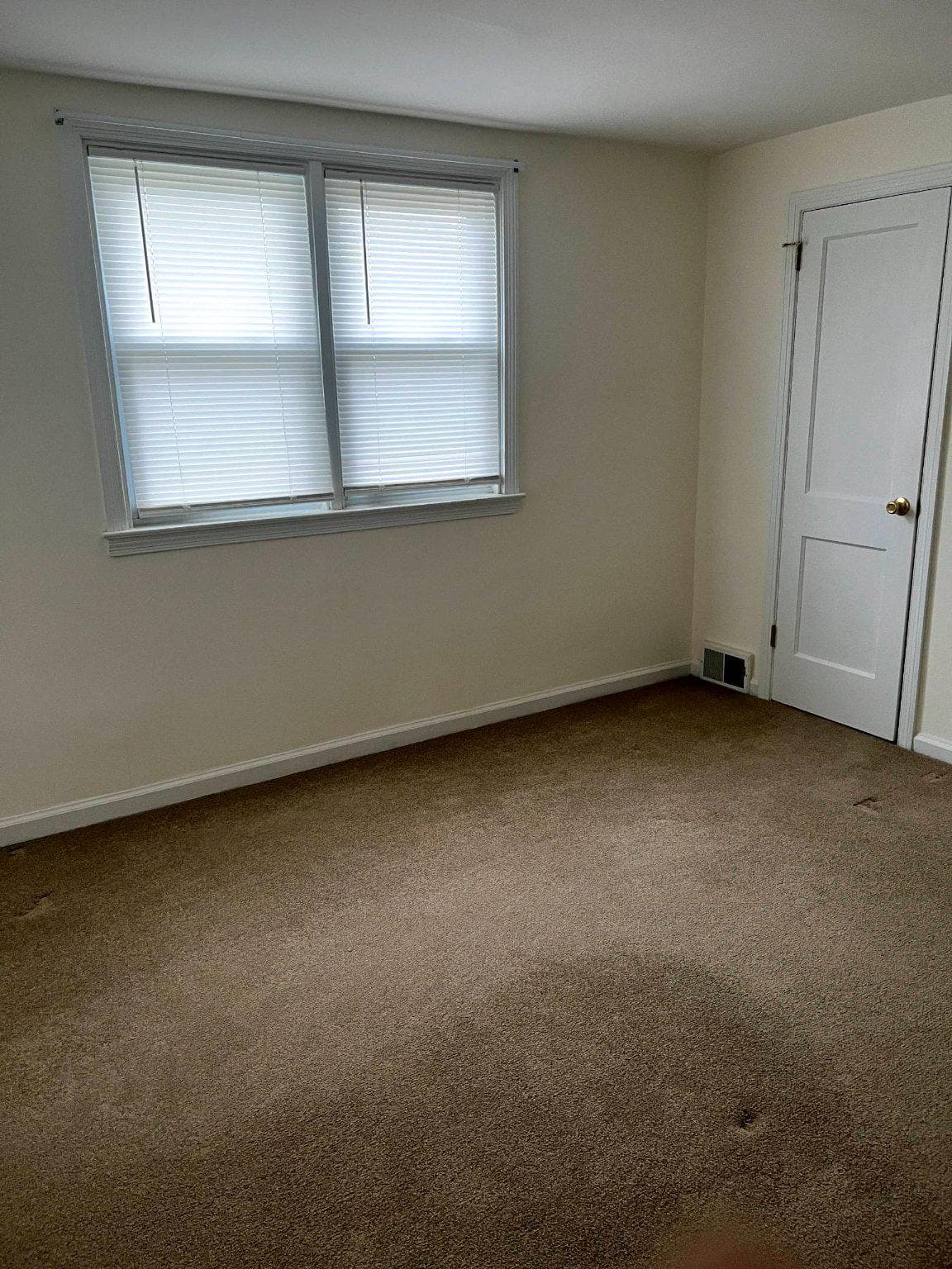 838 Colwell Road photo 13