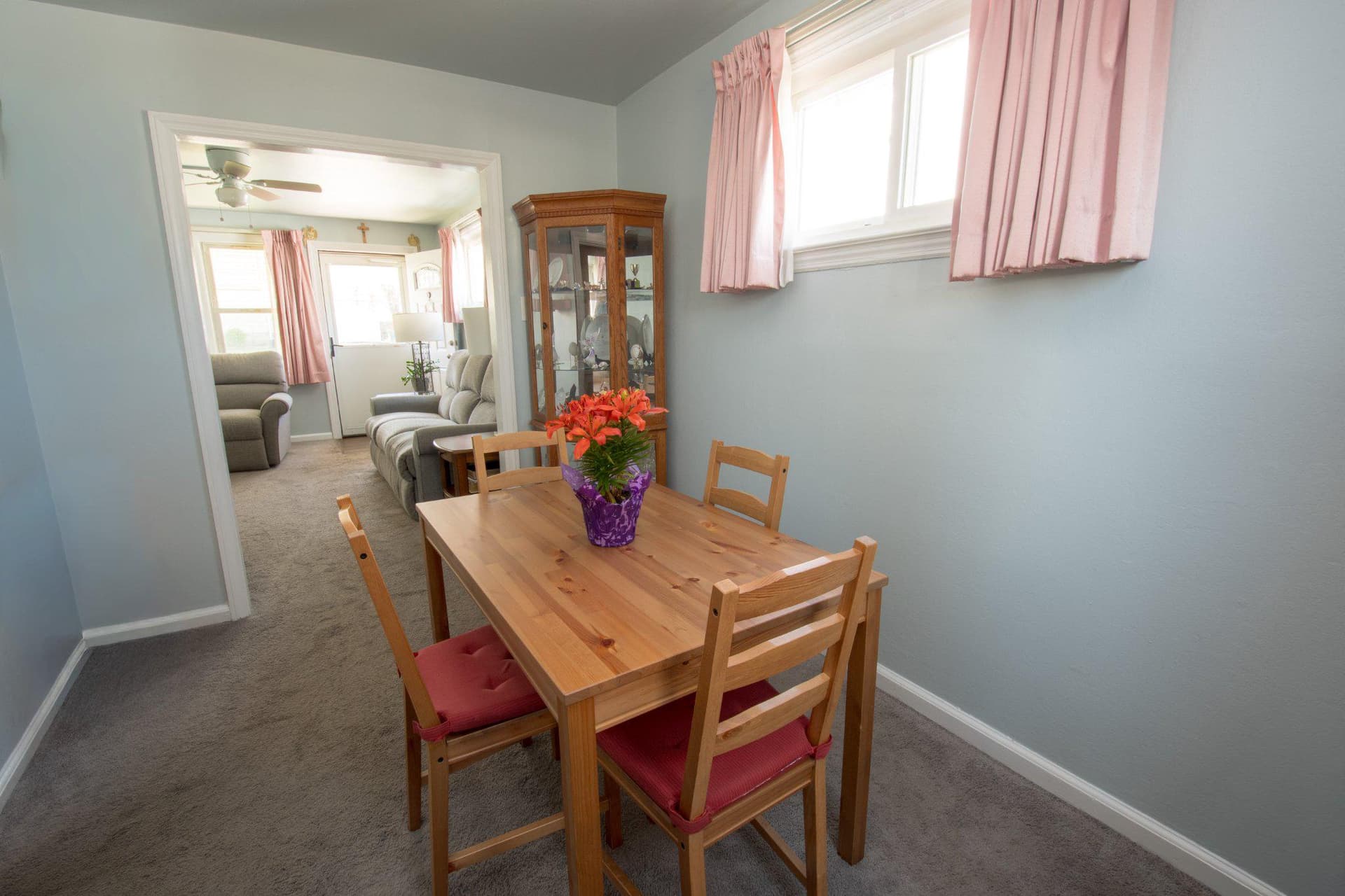 111 W Ridley Avenue photo 8