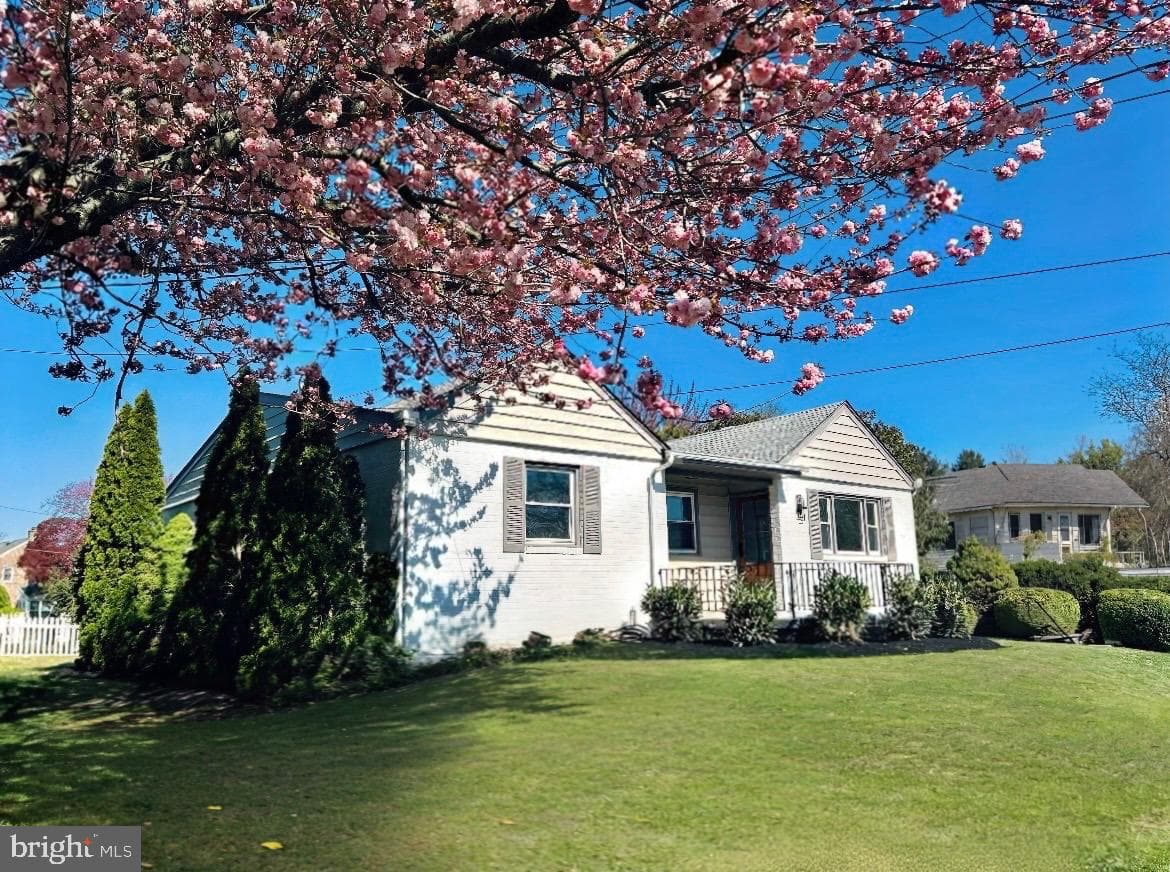 104 Gilmore Road photo 2