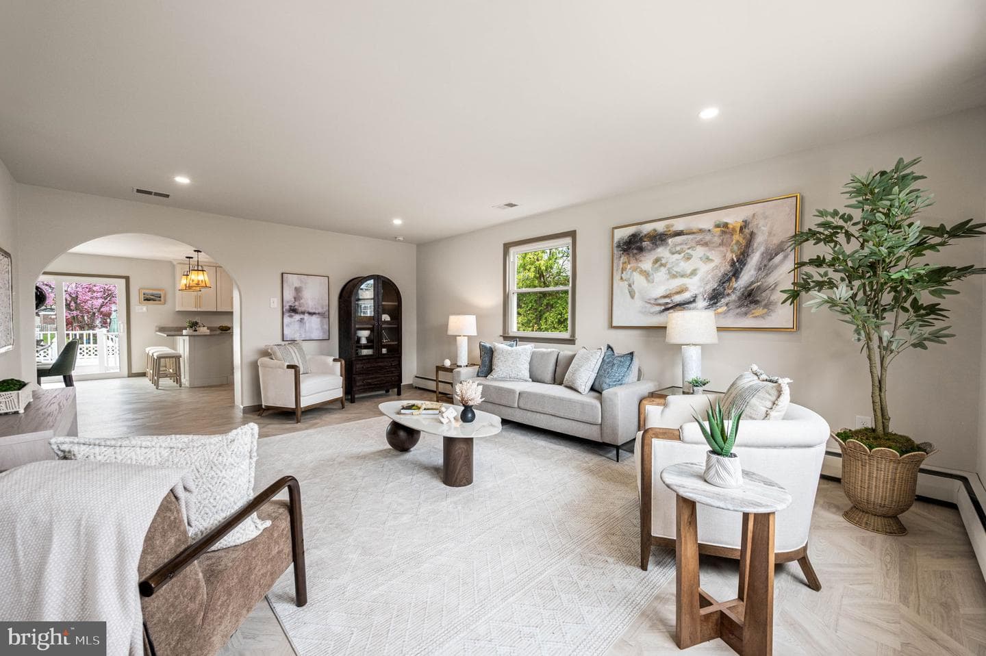 104 Gilmore Road photo 4