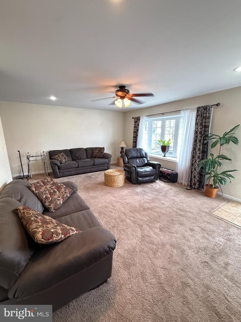 2614 Osborne Street photo 9
