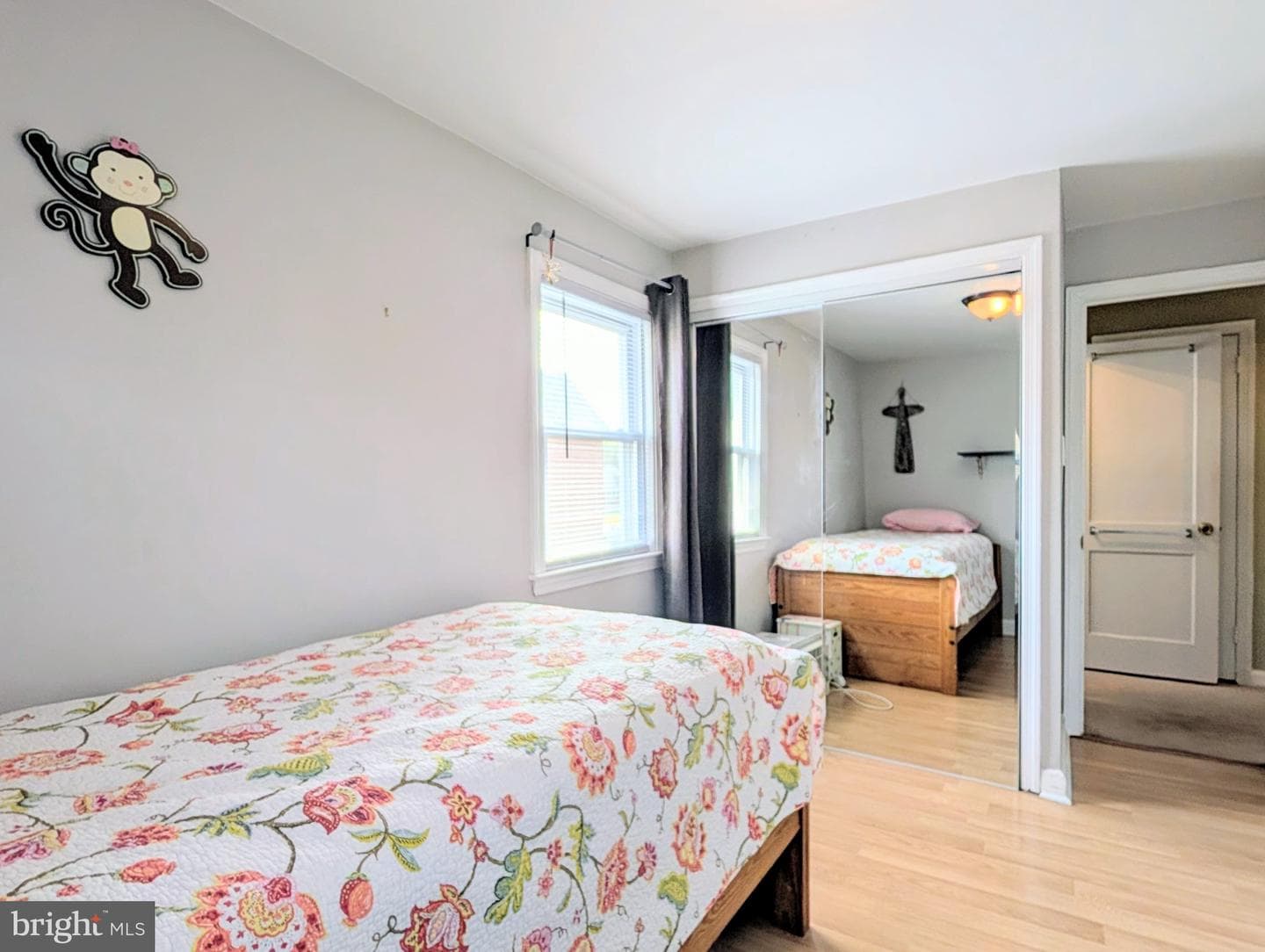 568 Michell Street photo 28