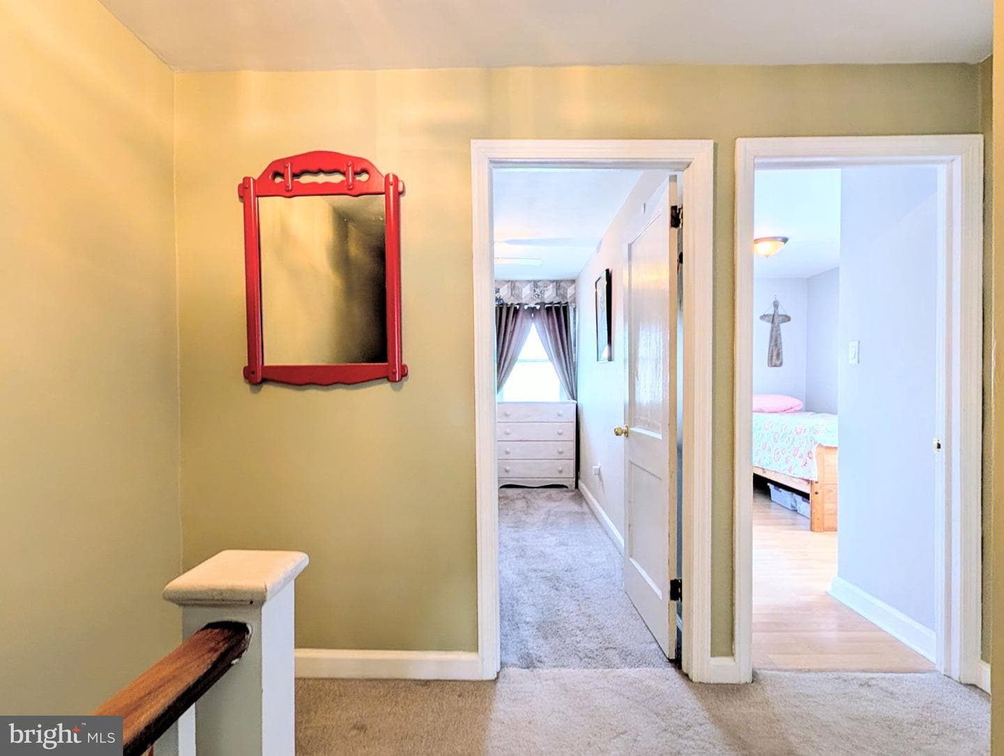 568 Michell Street photo 31