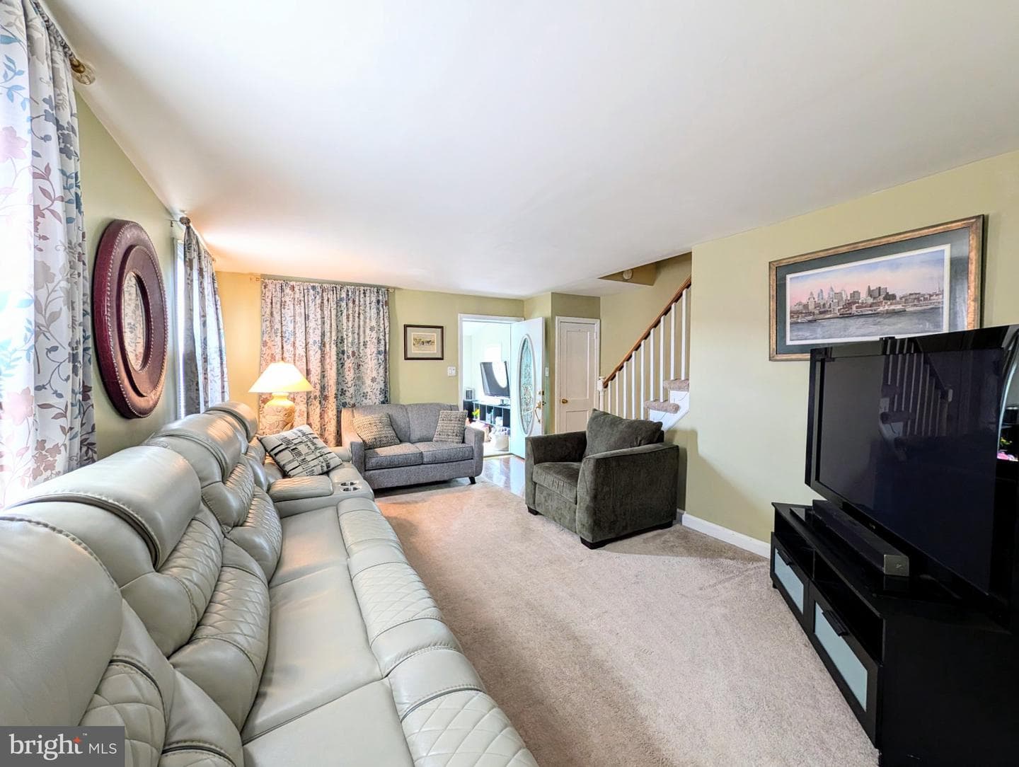 568 Michell Street photo 7