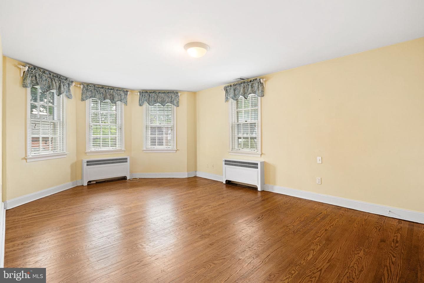 929 Burmont Road photo 23