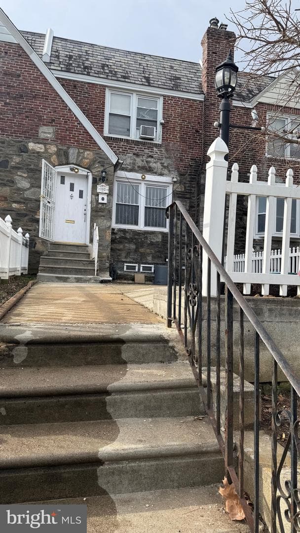 103 Academy Lane