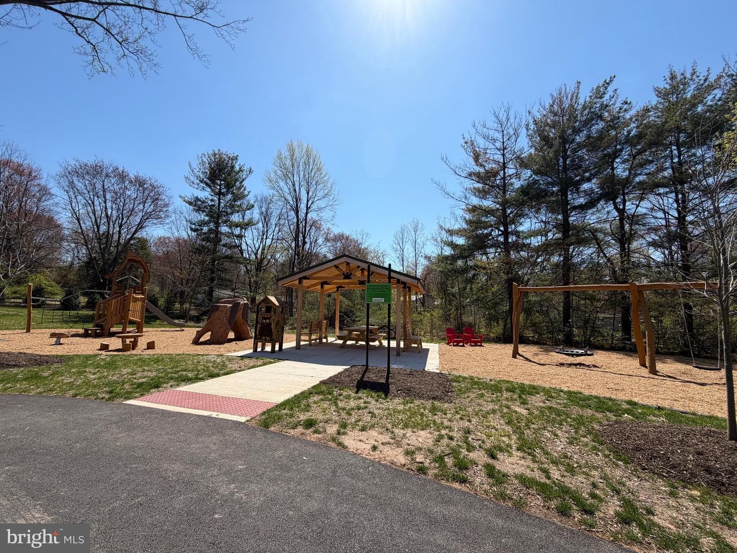77 Ruby Road photo 28
