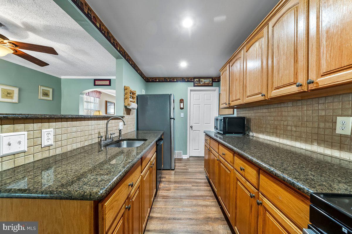 114 Lakeview Drive photo 10