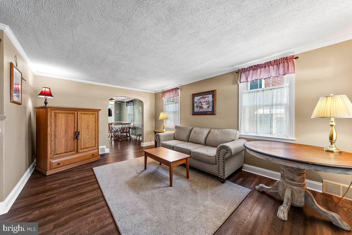 114 Lakeview Drive photo 4