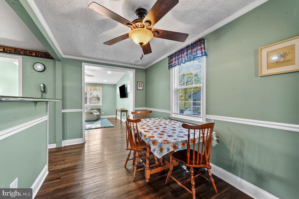 114 Lakeview Drive photo 5
