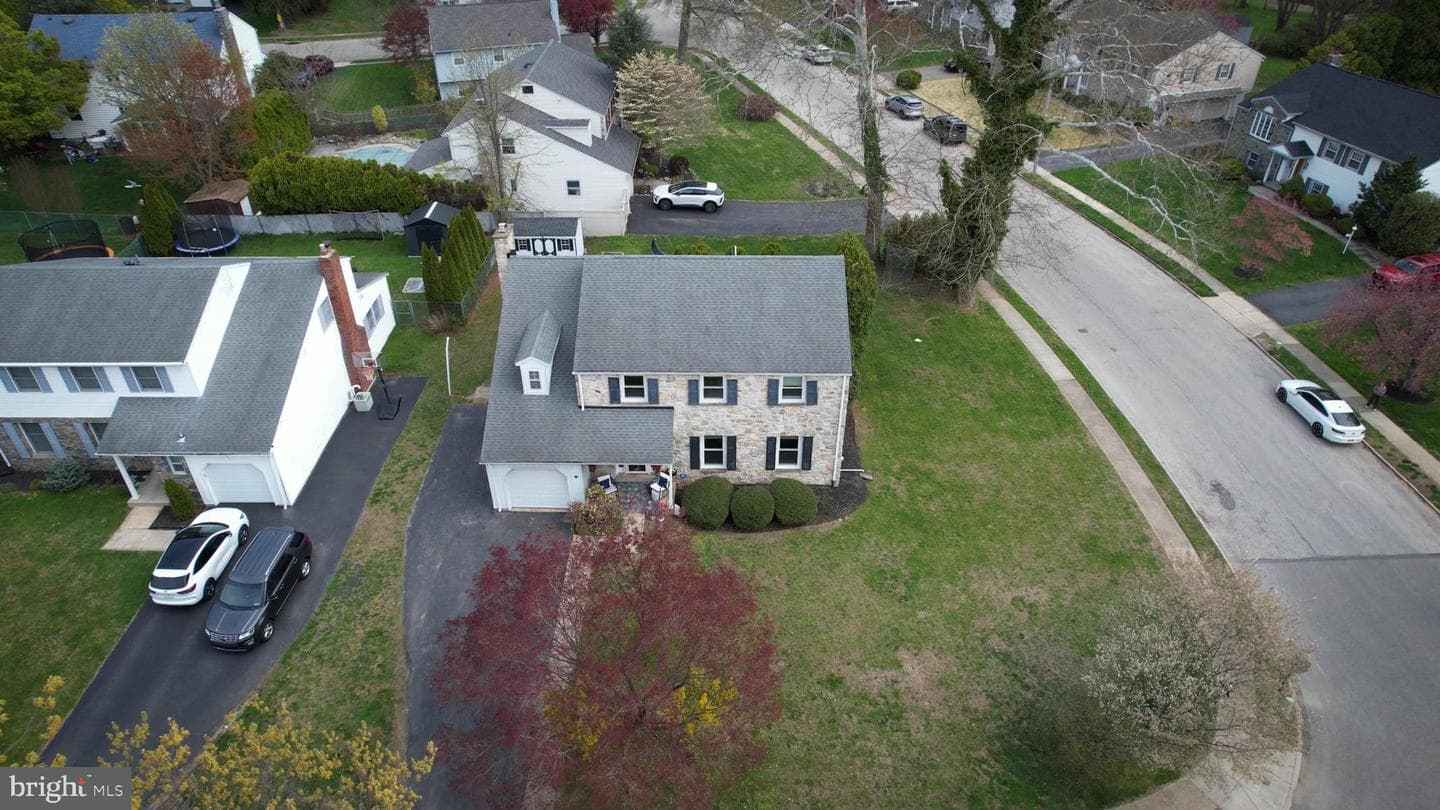 701 W Rolling Road
