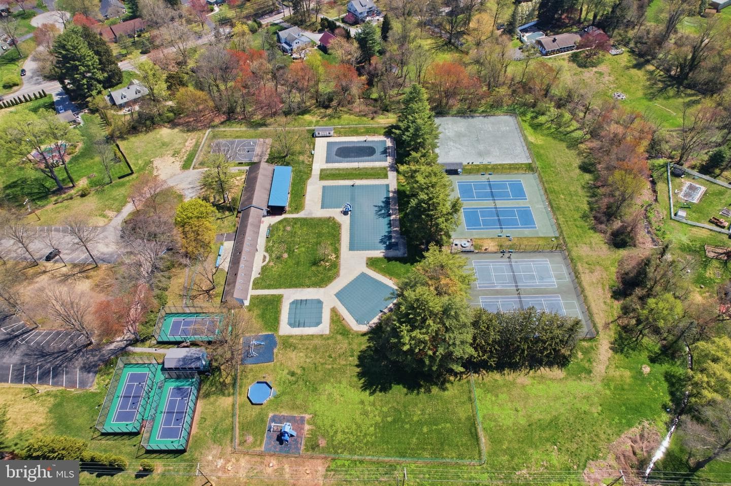 409 S Providence Road photo 105