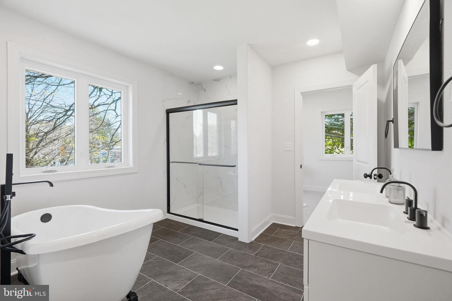 409 S Providence Road photo 76