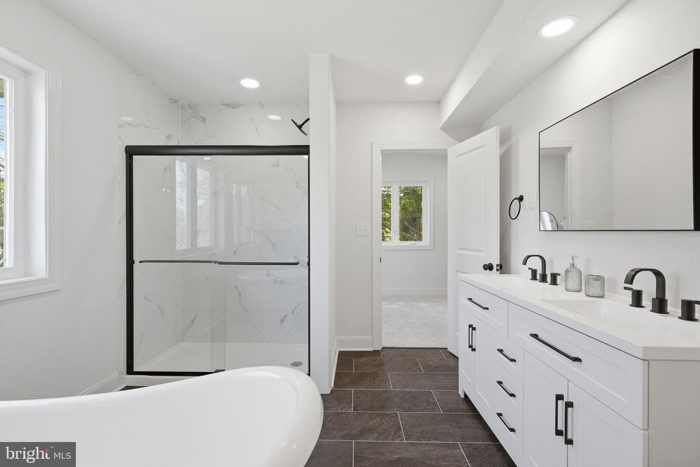 409 S Providence Road photo 77