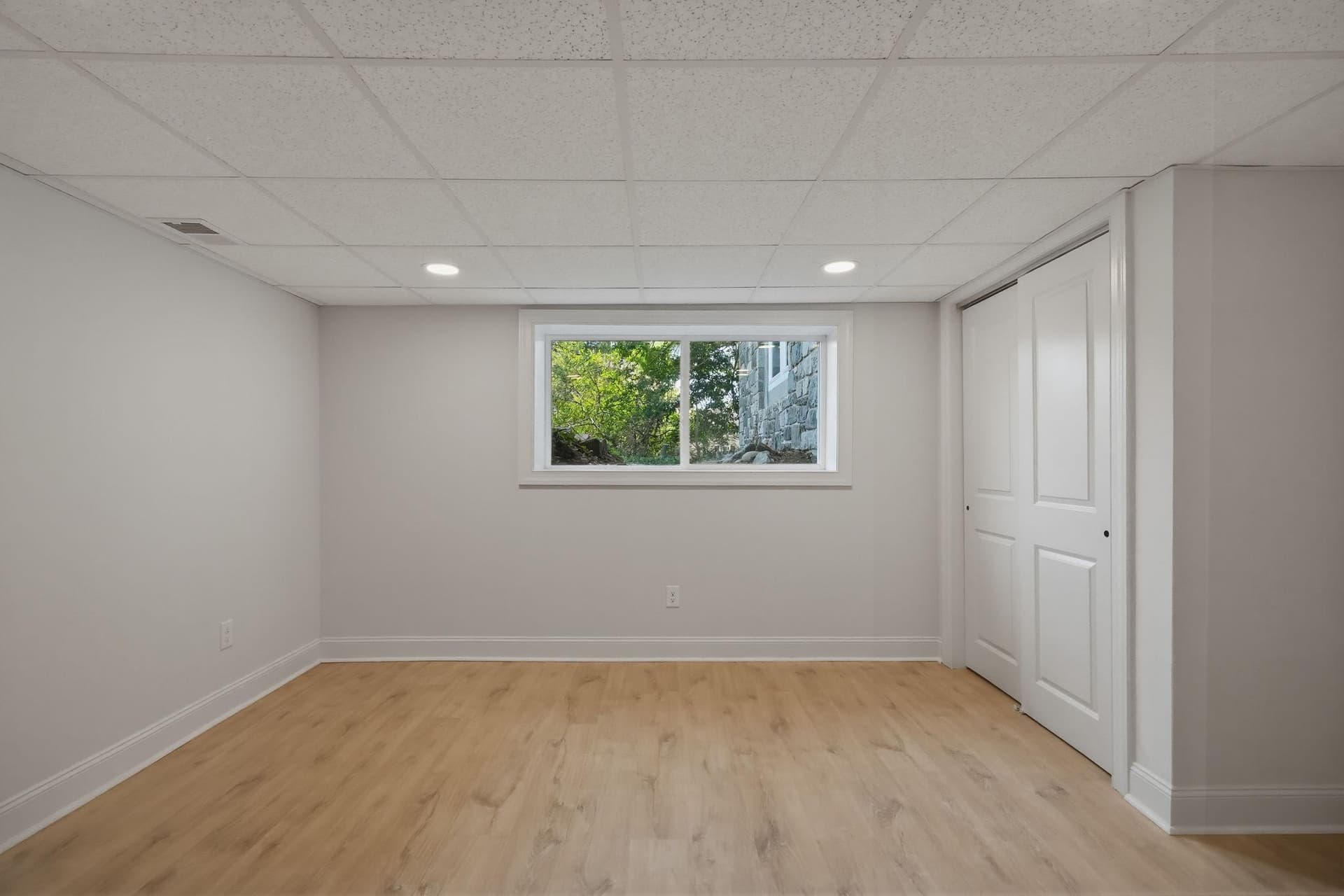 409 S Providence Road photo 80