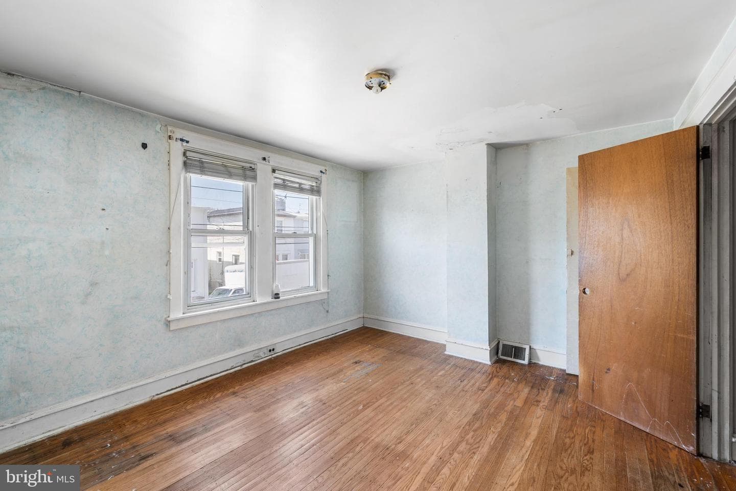 59 N Penn St photo 10