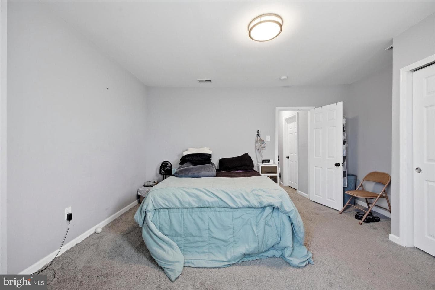 400 Pusey Avenue photo 10