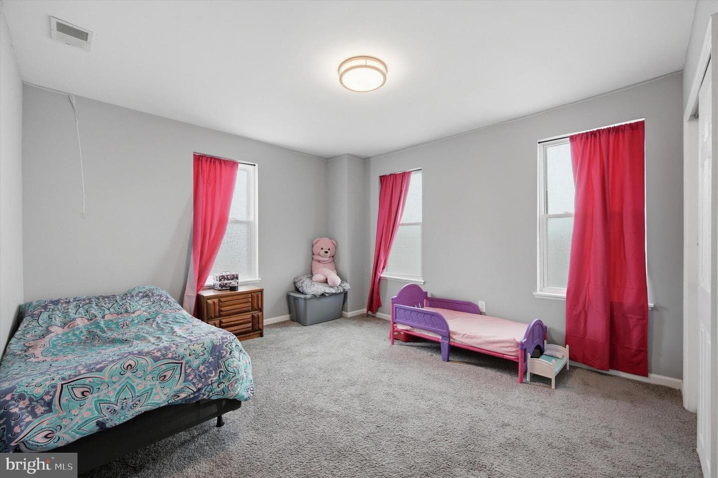 400 Pusey Avenue photo 12