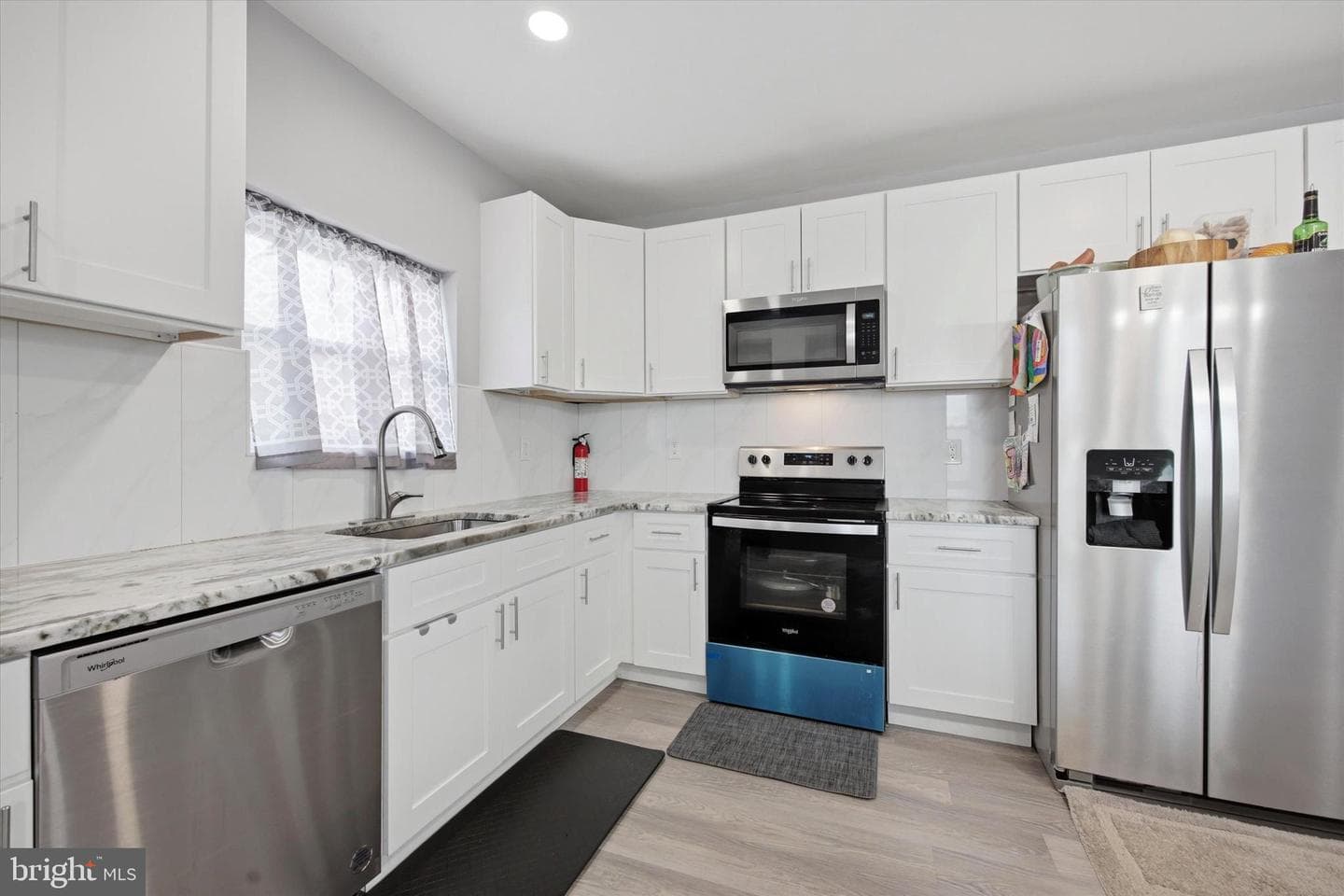 400 Pusey Avenue photo 8