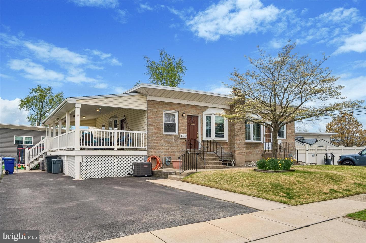 82 Hoffman Road