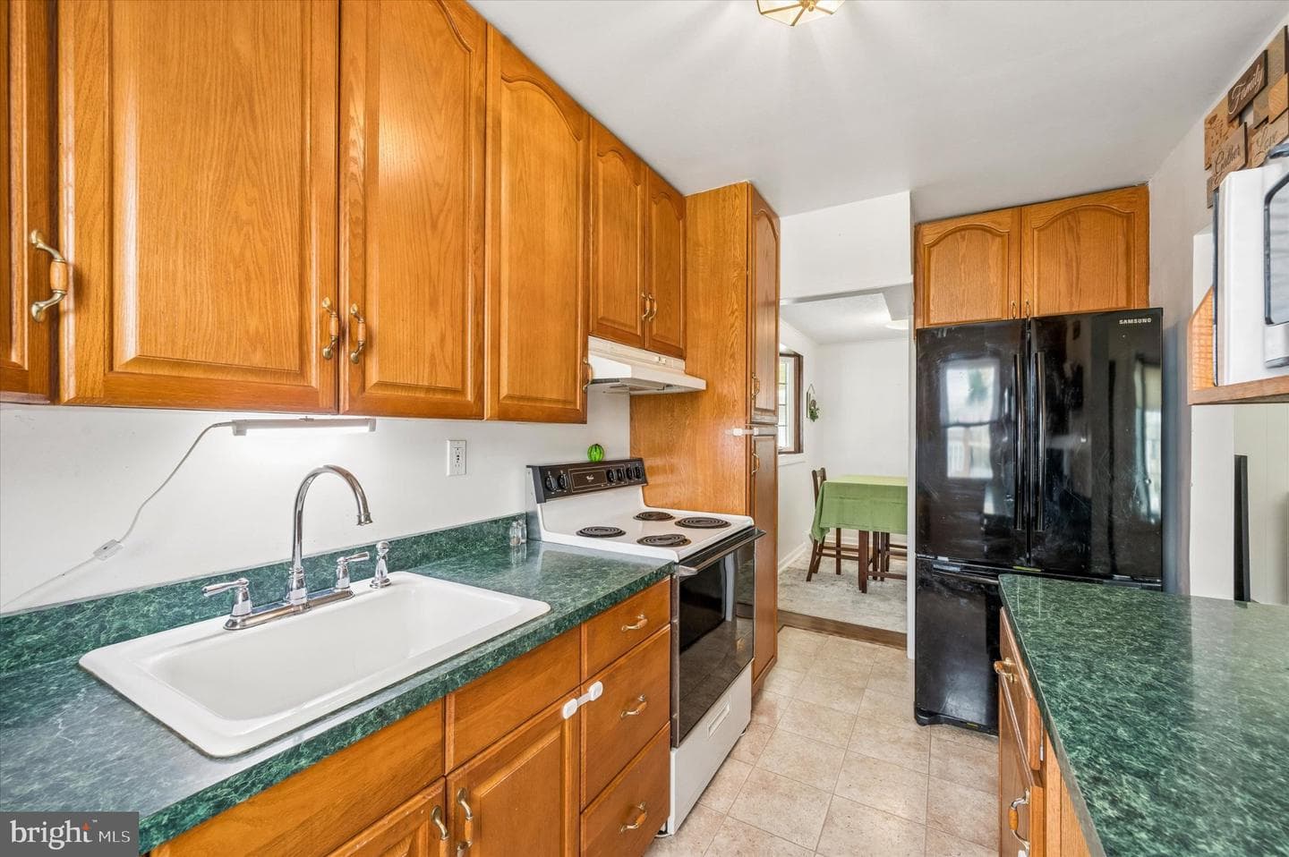 82 Hoffman Road photo 10