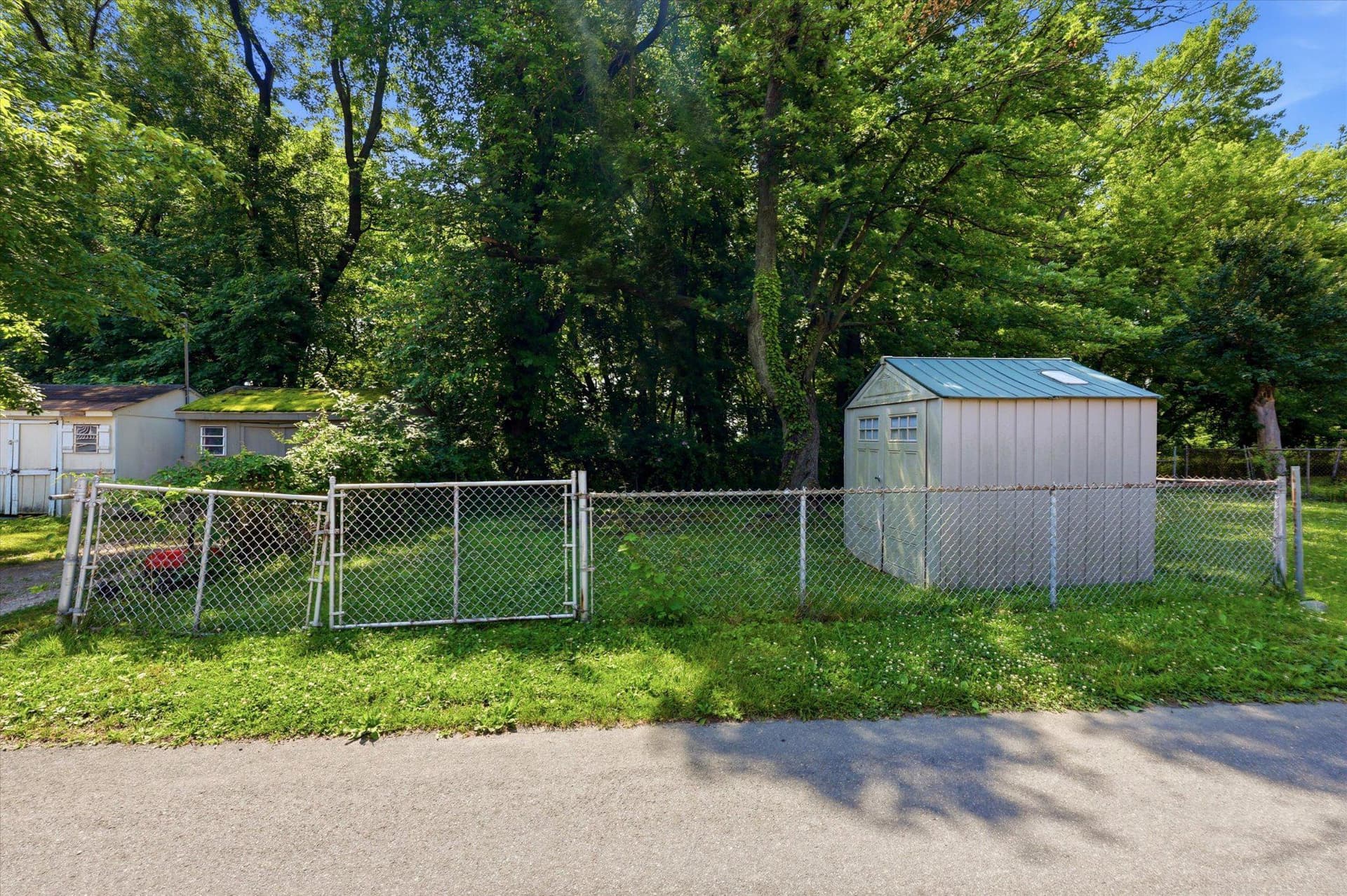 1150 Taylor Drive photo 11