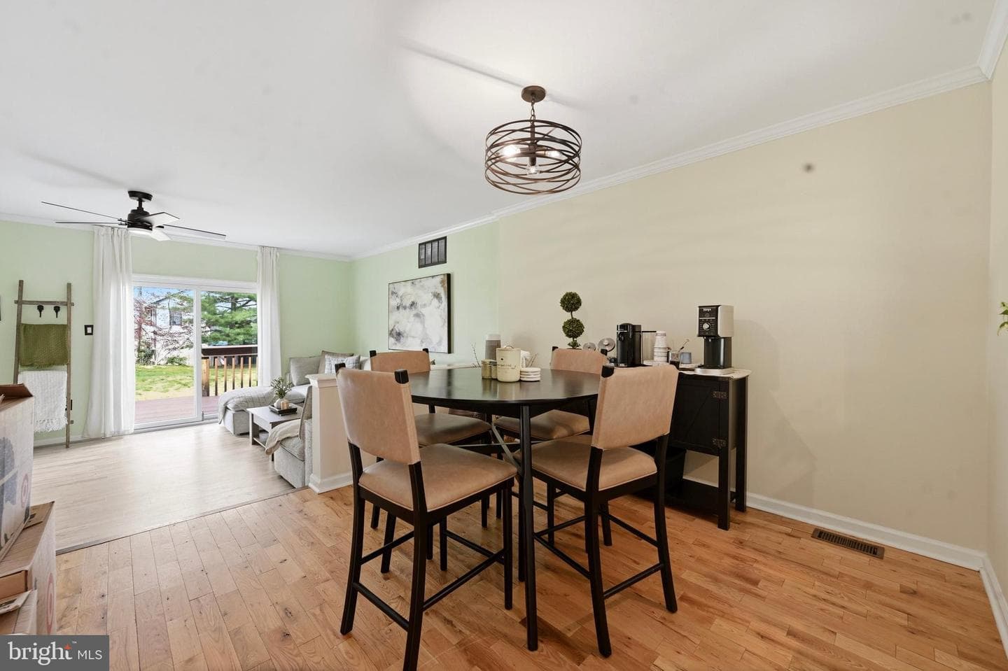 150 Nottingham Court photo 5