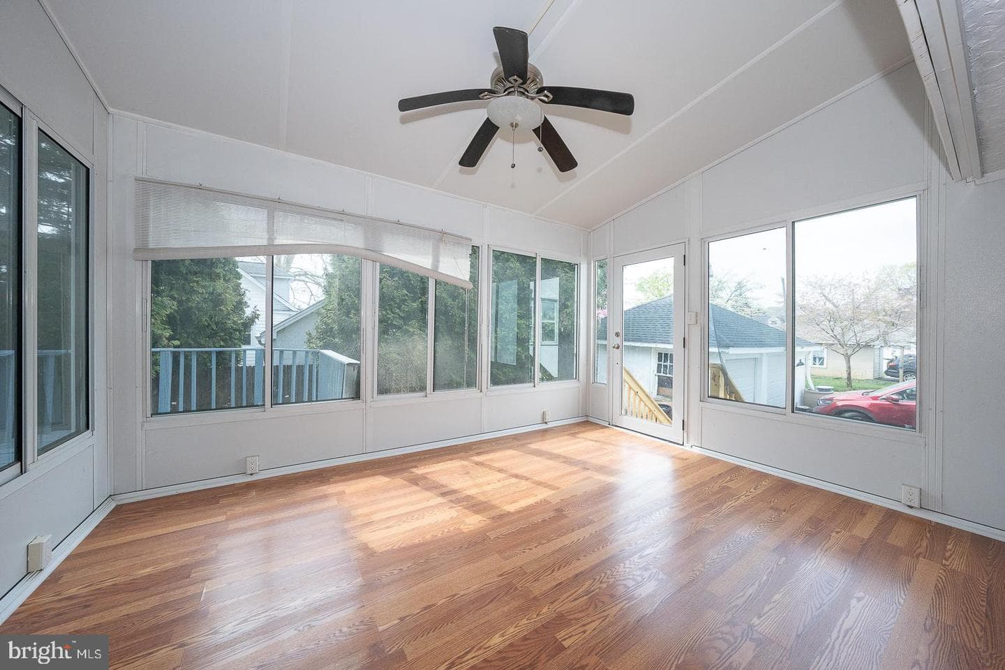 3638 Rosemont Avenue photo 29