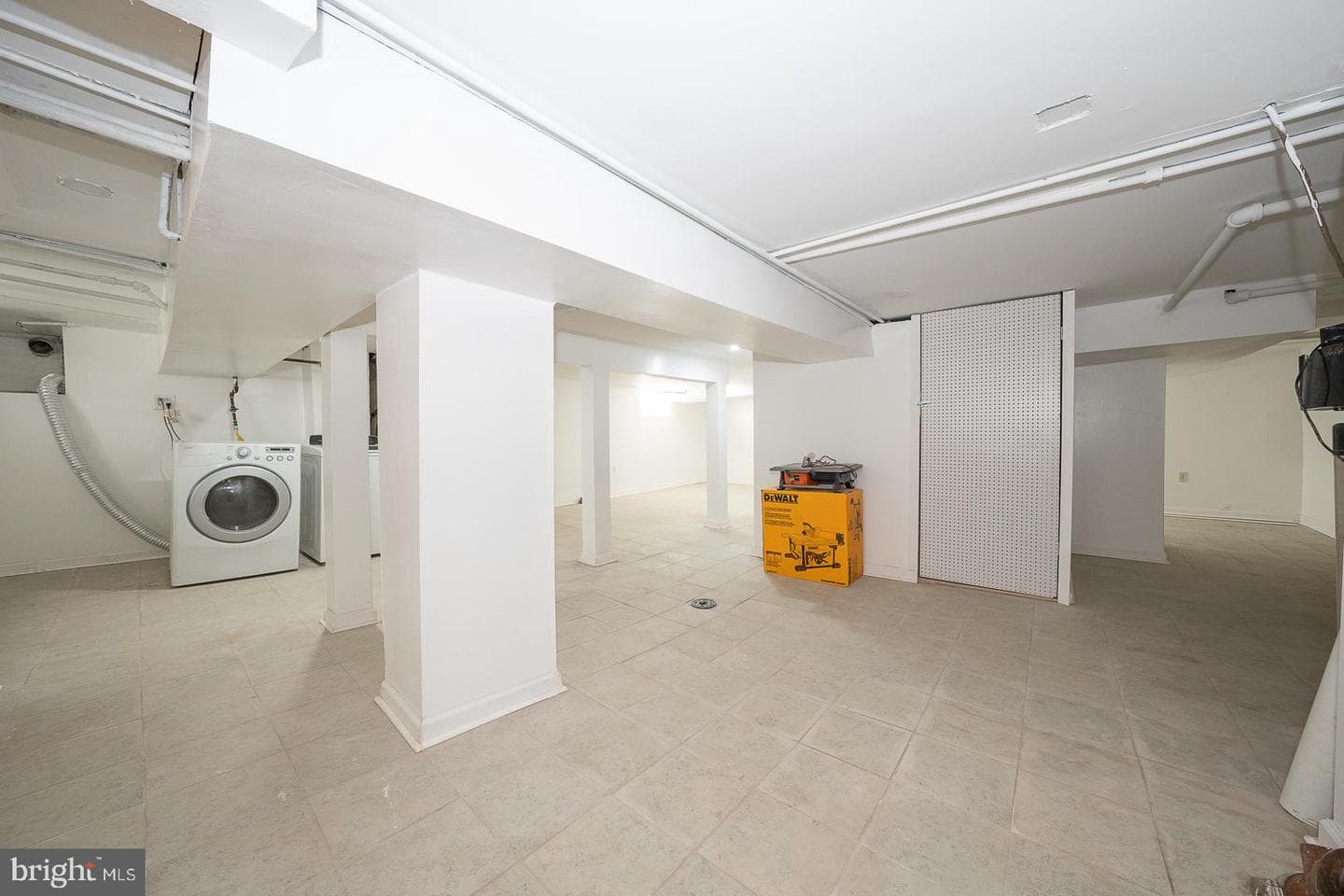 3638 Rosemont Avenue photo 60