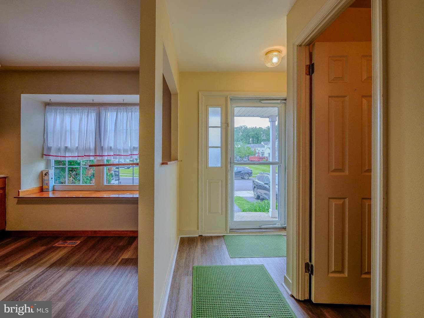 6 Victoria Drive photo 9
