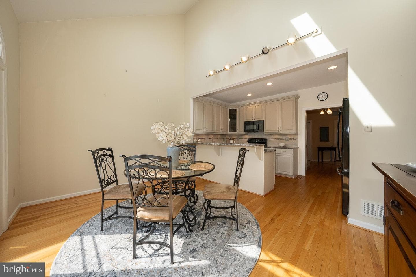 125 Springton Mews Circle photo 32