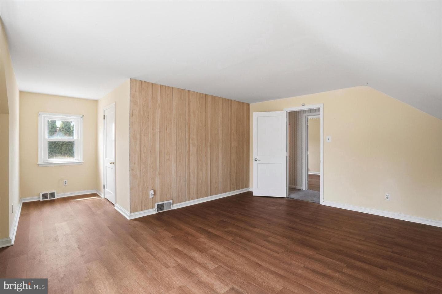 544 Lawrence Road photo 13