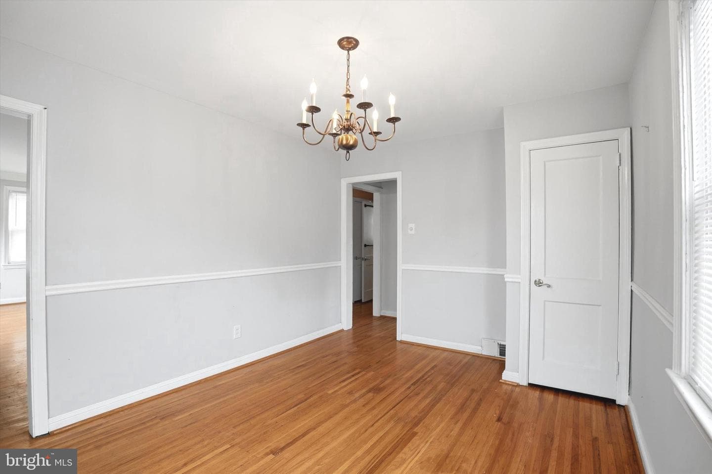 544 Lawrence Road photo 5