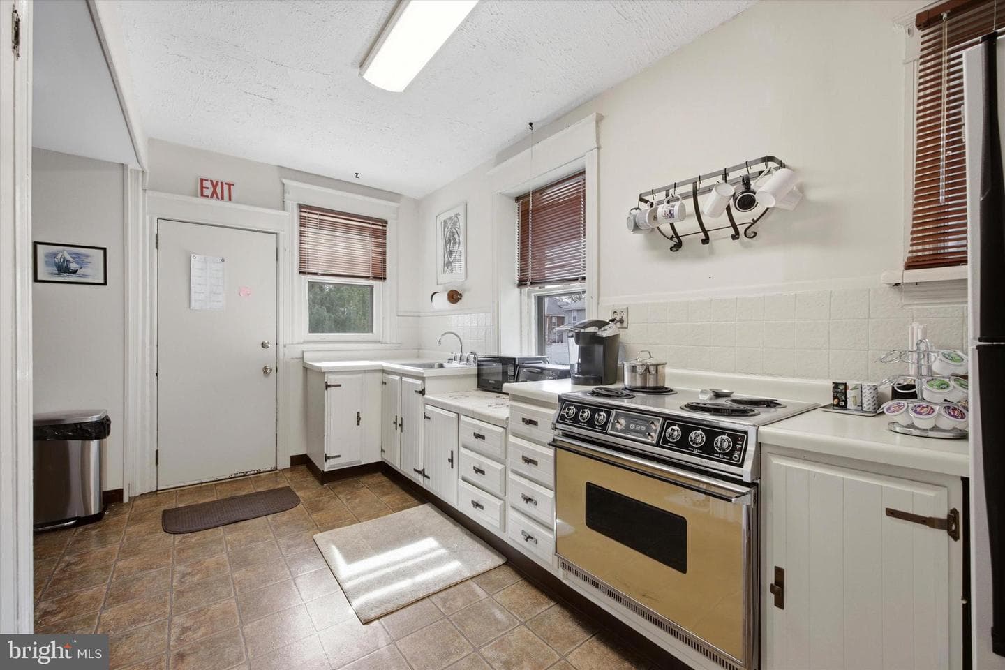 502 Darby Road photo 17