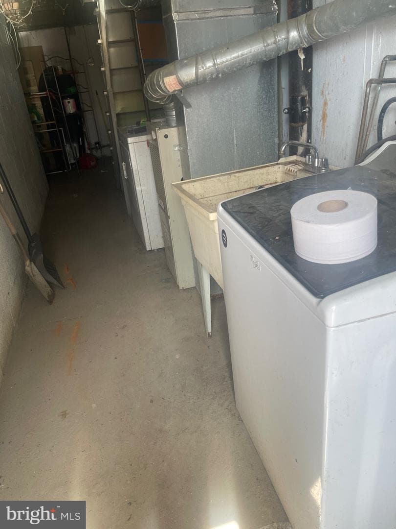 2019 Delmar Drive photo 16