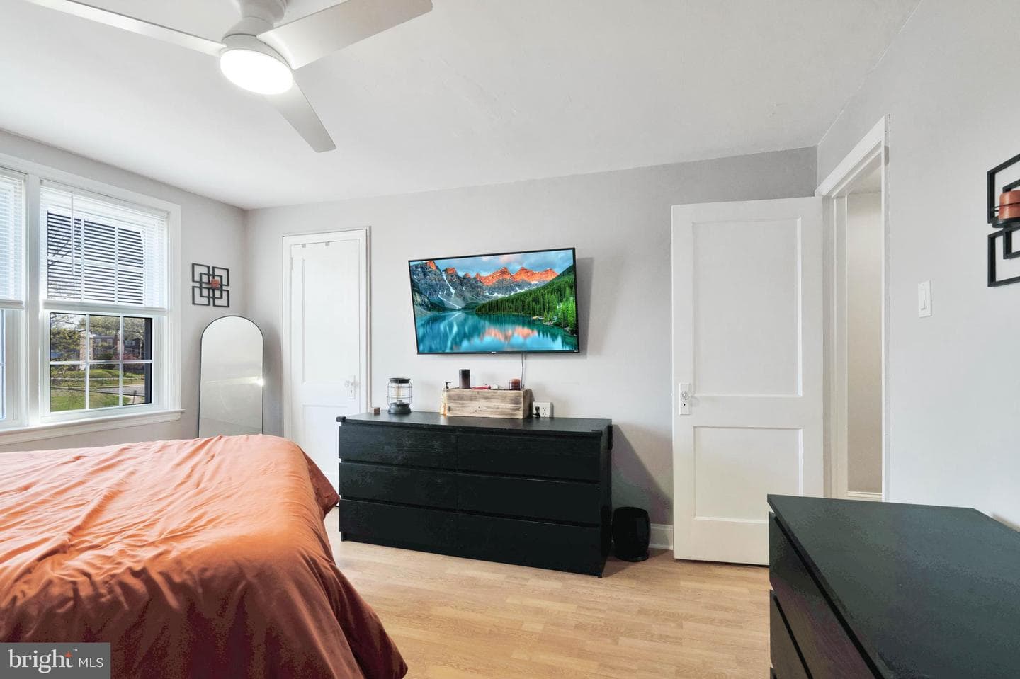 437 Park Drive photo 11