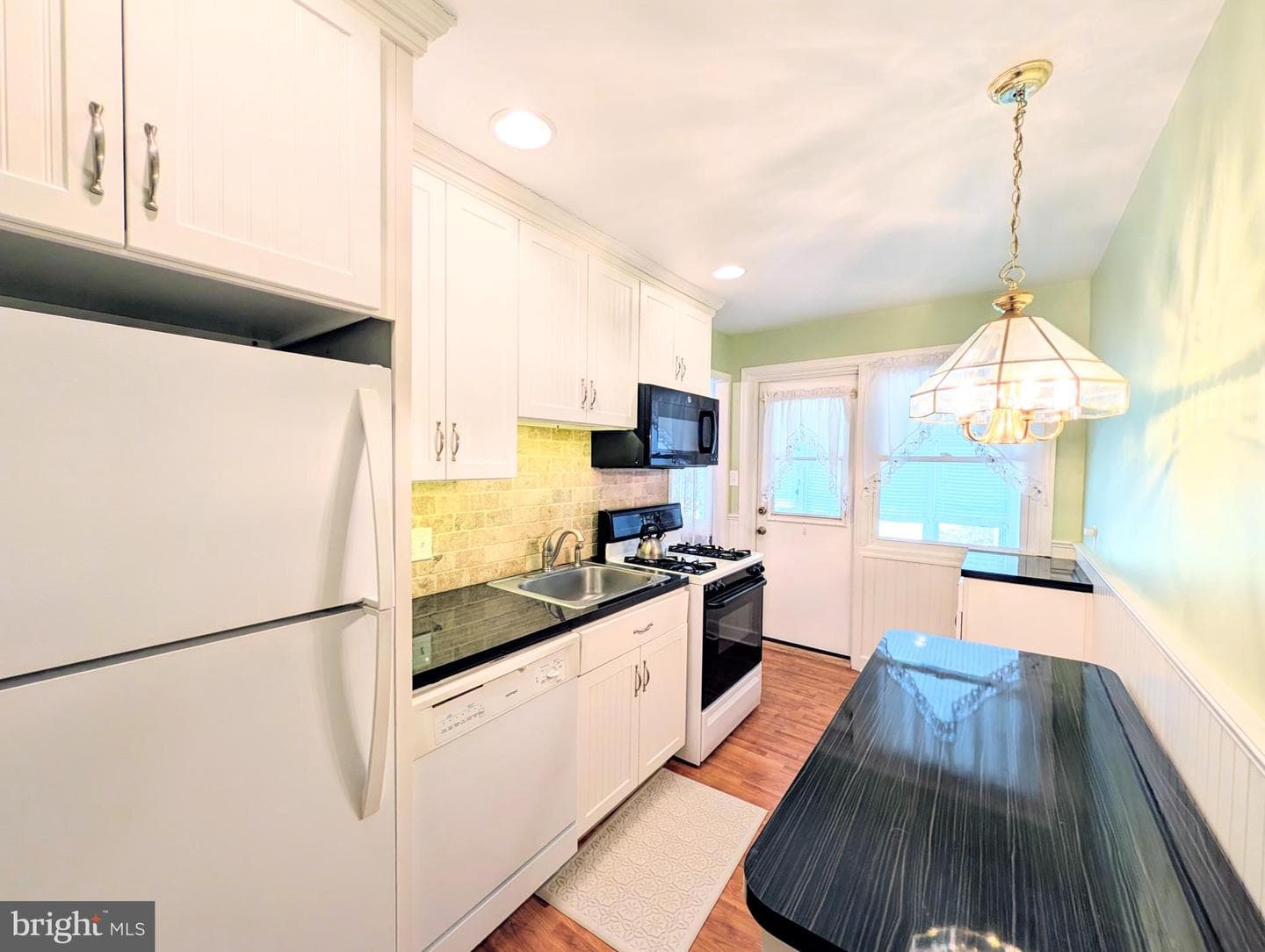 1439 Michigan Avenue photo 39