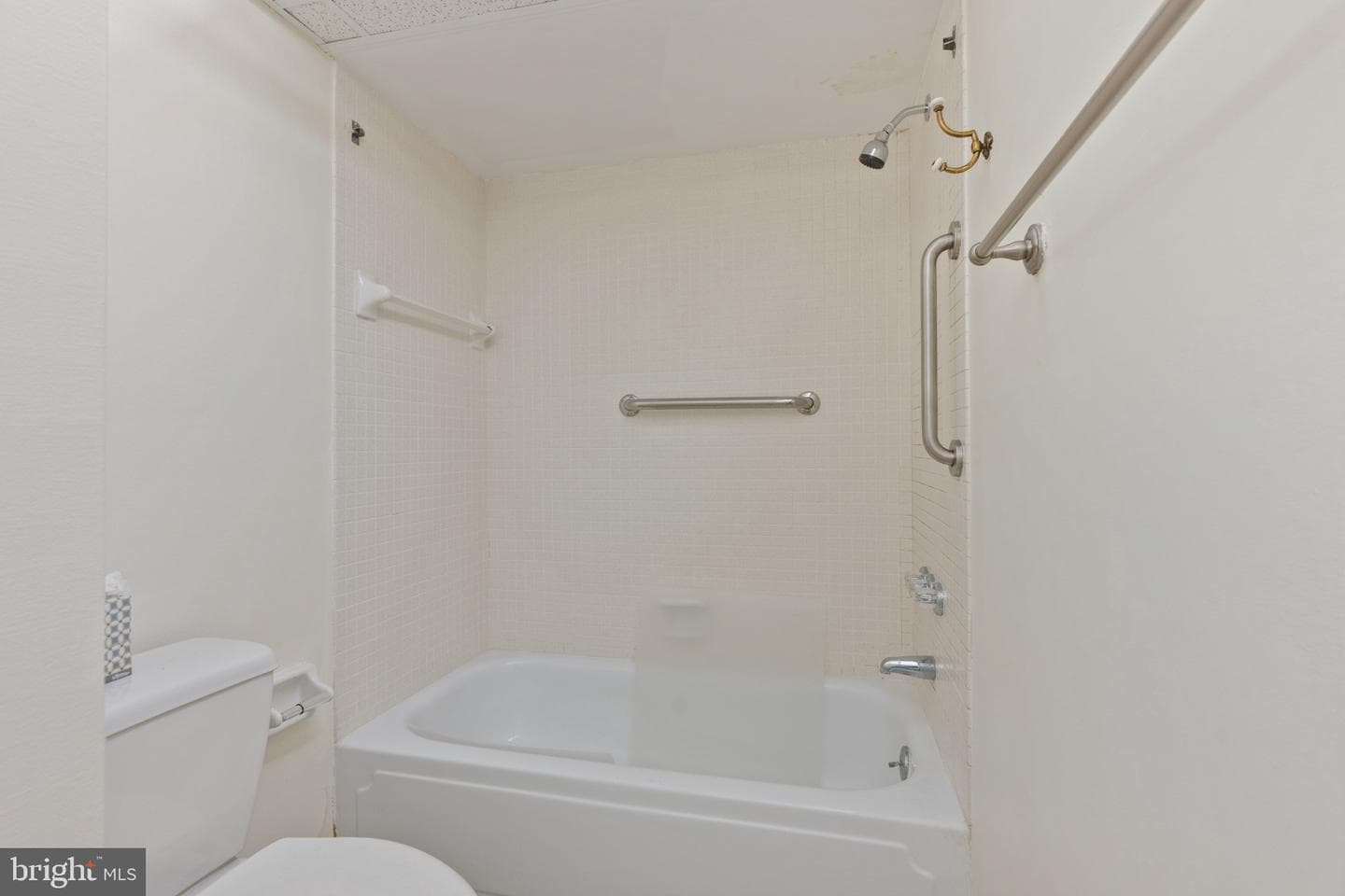 801 Yale Avenue #411 photo 12