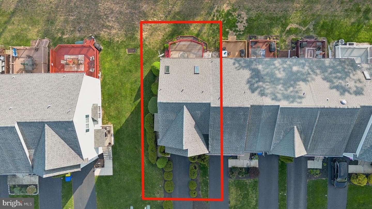 239 Spring Valley Way photo 40