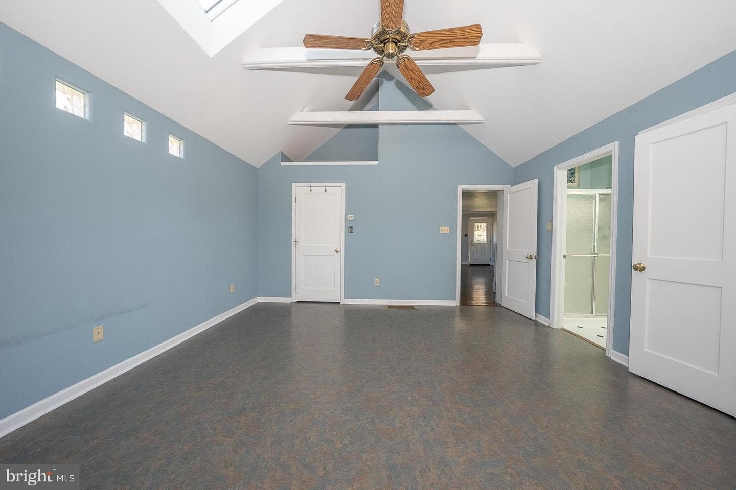 306 Sedgewood Road photo 18