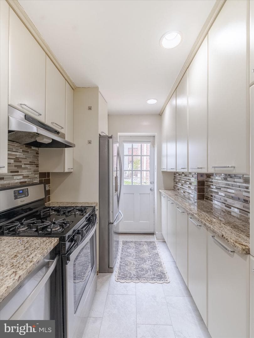 289 Friendship Road photo 18
