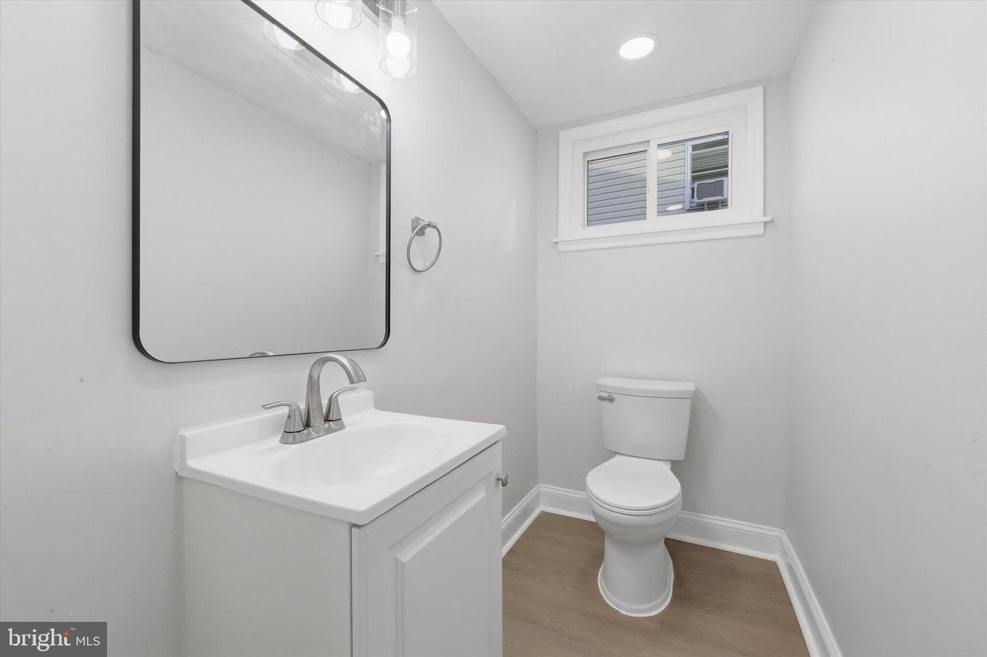 50 Colonial Drive photo 16