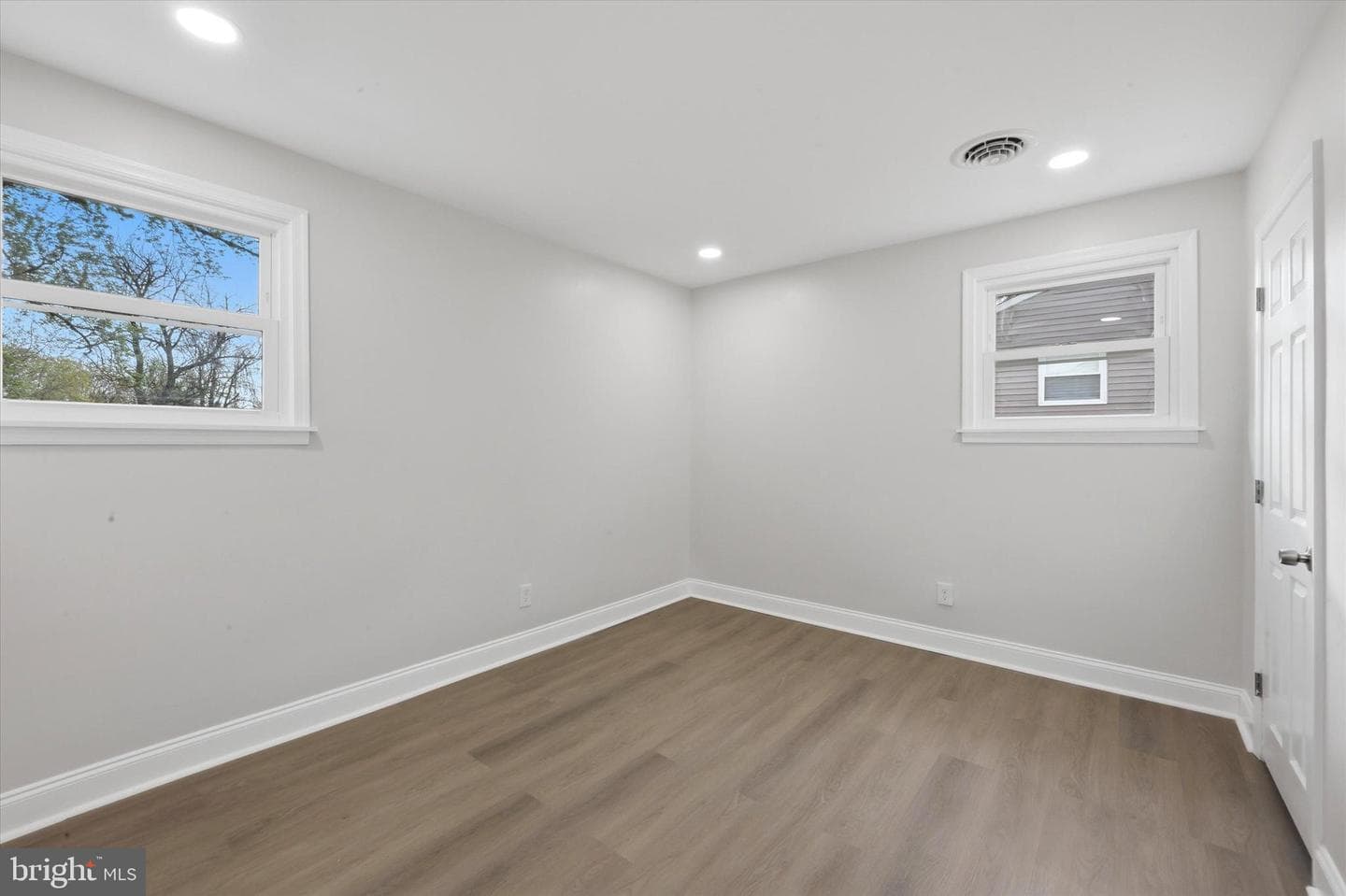 50 Colonial Drive photo 23