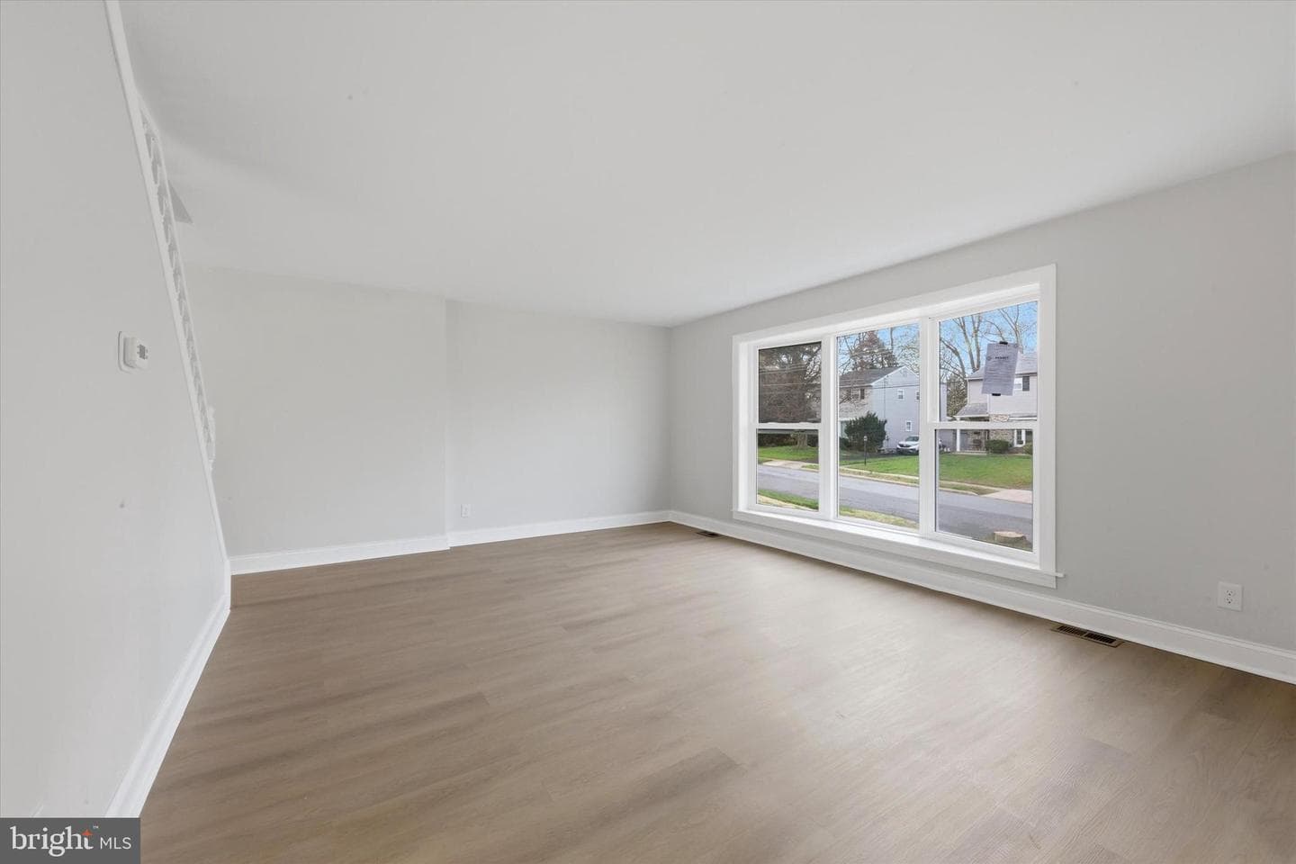 50 Colonial Drive photo 4